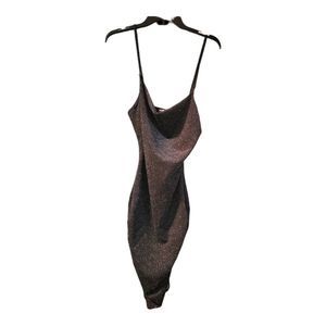 Super flattering little black dress